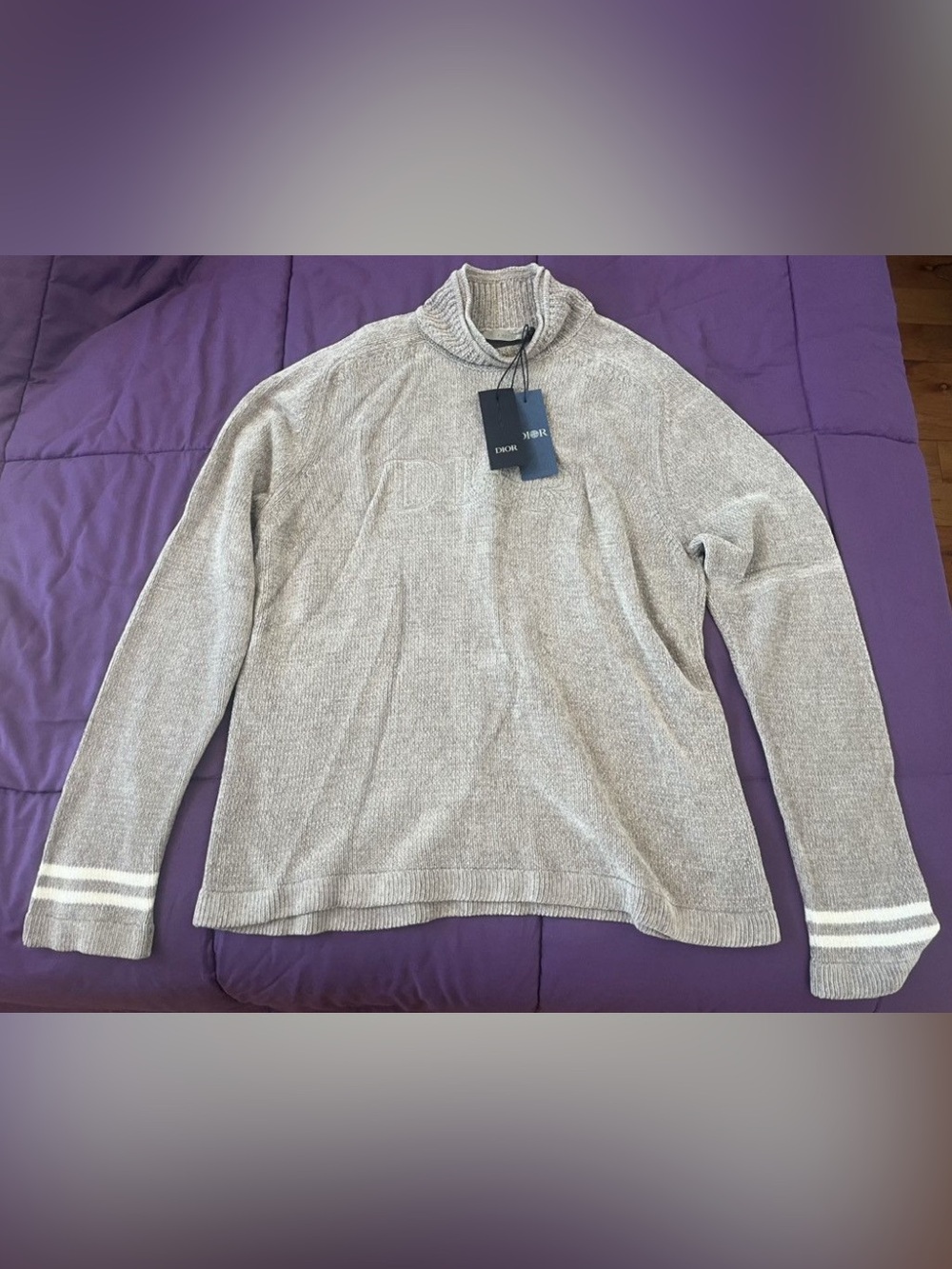 DIOR knit Top/ Kais | Sz: M | Orig: $1550
Turtleneck Sweater Men’s